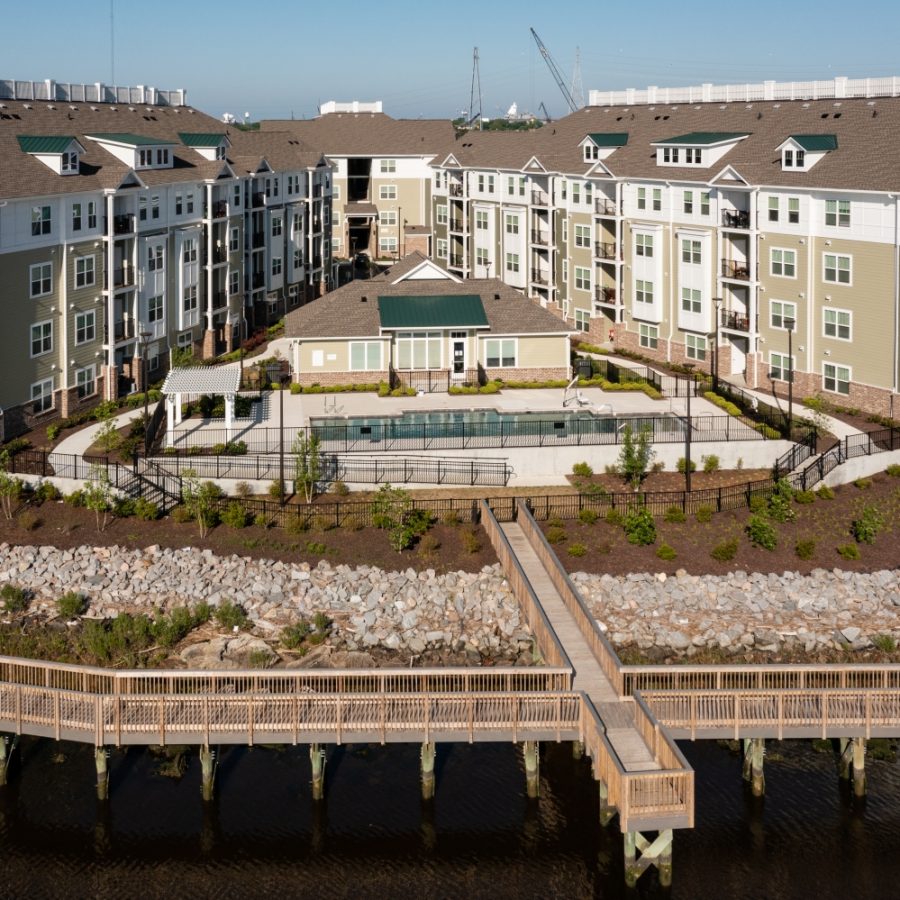 The Retreat at Harbor Pointe Apartments